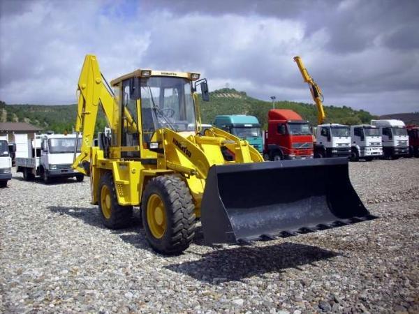 KOMATSU WB 98A- 2 filtry